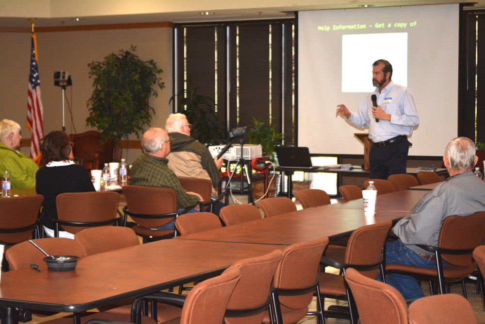 Chamber hosts technology seminar